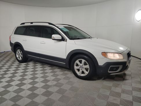 Used 2010 Volvo XC70 3.2 image 21