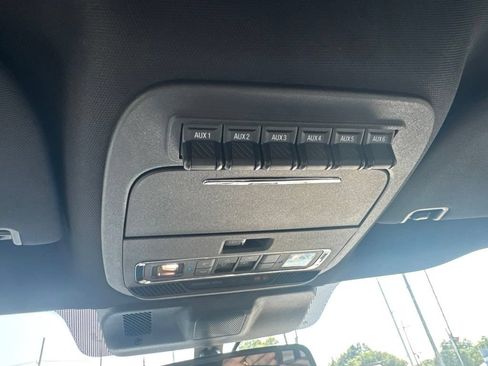 Used 2025 Ford F350 Platinum AWD/4WD image 27