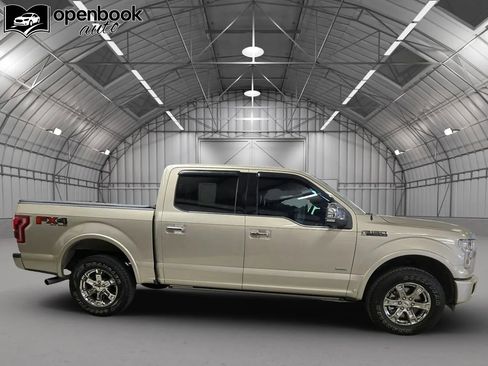 Used 2017 Ford F150 Platinum w/ Equipment Group 701A Luxury AWD/4WD image 4
