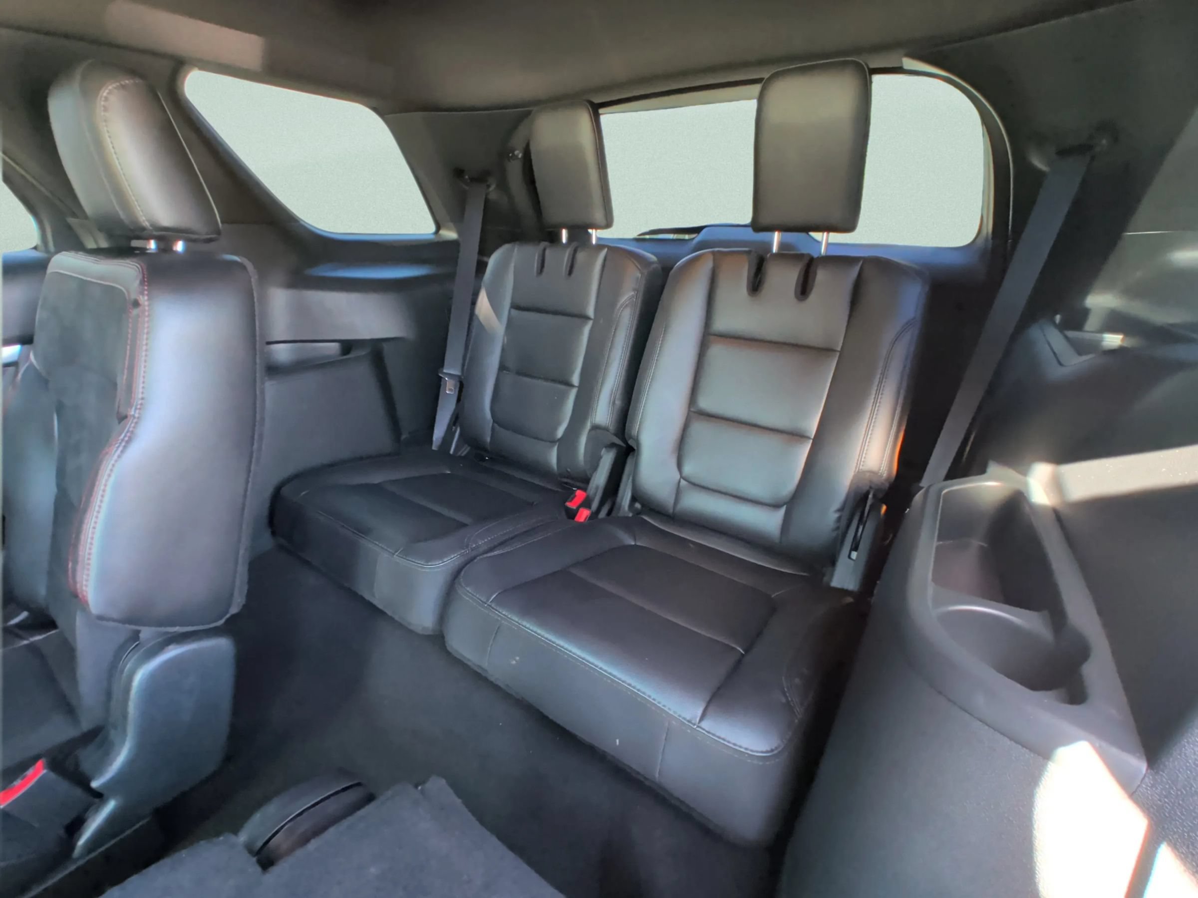 Used 2019 Ford Explorer XLT w/ Equipment Group 202A FWD image 36