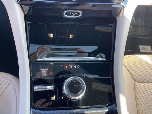 New 2026 Jeep Grand Cherokee L Limited w/ Luxury Tech Group II AWD/4WD image 19