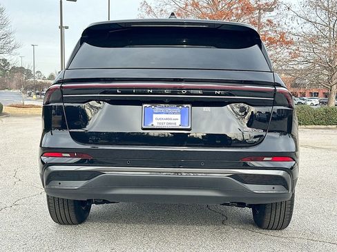 Used 2026 Lincoln Nautilus Premier w/ Jet Appearance Package image 15