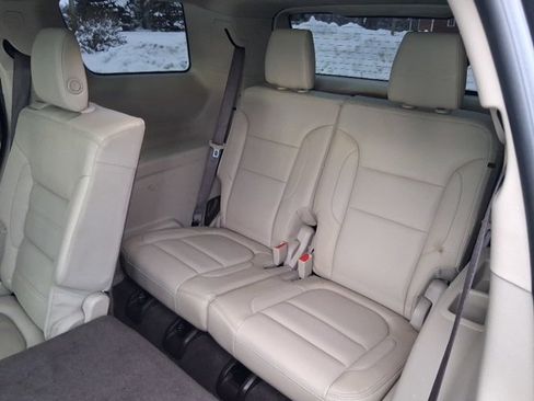 Used 2018 GMC Acadia Denali image 22