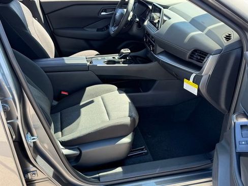 New 2026 Nissan Rogue SV w/ Cold Weather Package FWD image 25