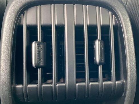 Used 2025 Hyundai Kona SEL image 24