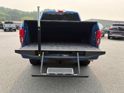 Used 2018 Ford F150 Lariat w/ Equipment Group 502A Luxury AWD/4WD image 14