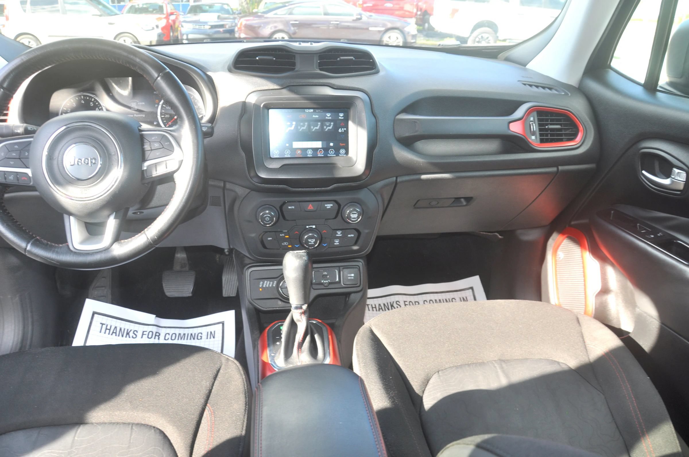 Used 2018 Jeep Renegade Trailhawk w/ Popular Equipment Group AWD/4WD image 28