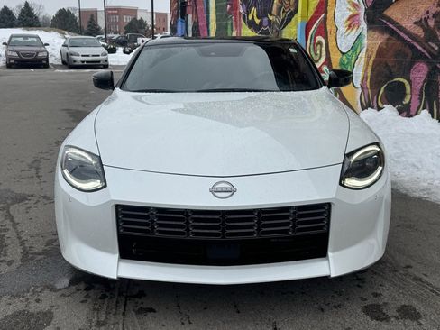 Used 2023 Nissan Z Performance w/ Floor Mat Package (L93) image 3