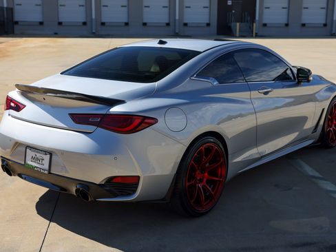 Used 2018 INFINITI Q60 3.0t Sport w/ Sensory Package 3.0T Sport image 16