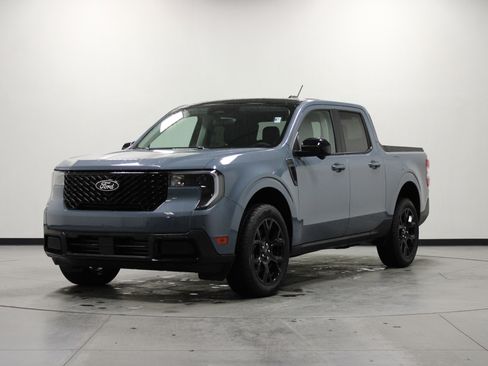 New 2025 Ford Maverick Lariat w/ Black Appearance Package image 8