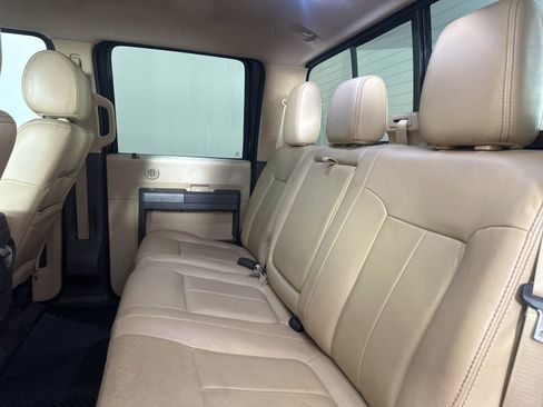 Used 2012 Ford F250 Lariat w/ Lariat Interior Pkg AWD/4WD image 12