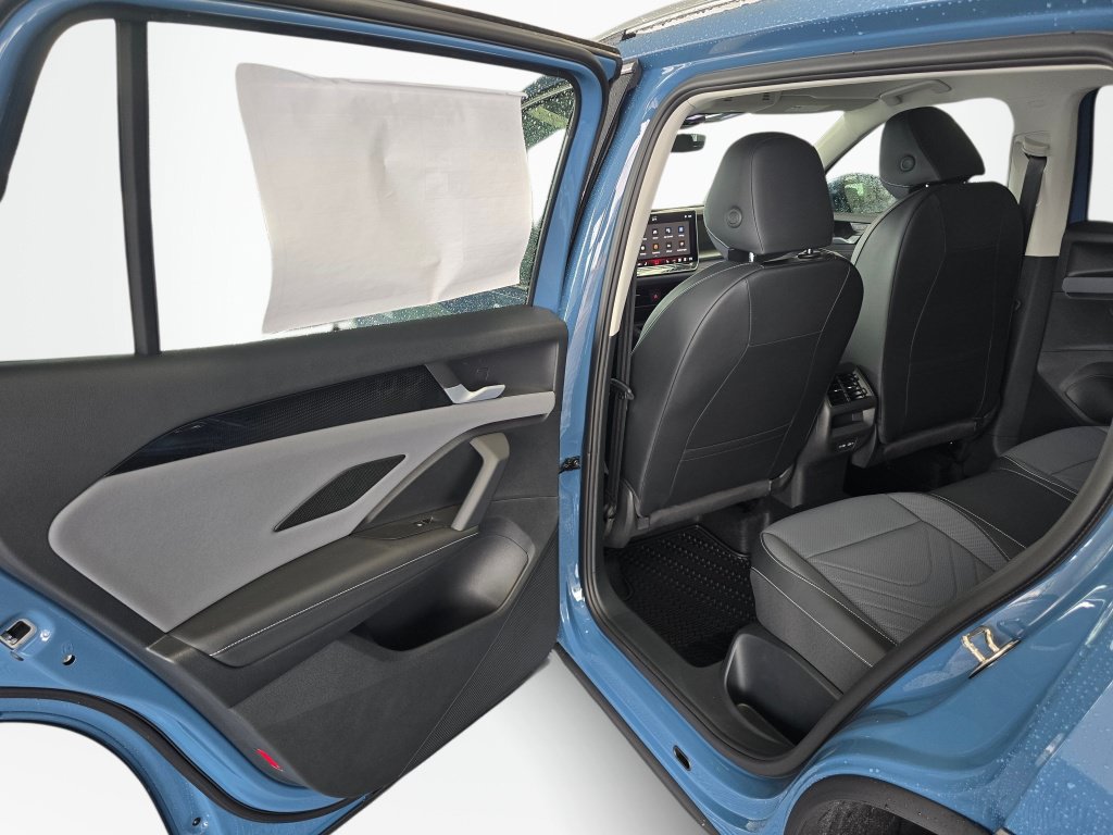 New 2026 Volkswagen Tiguan SE AWD/4WD image 34