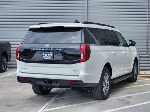 New 2026 Ford Expedition Max Active RWD image 4