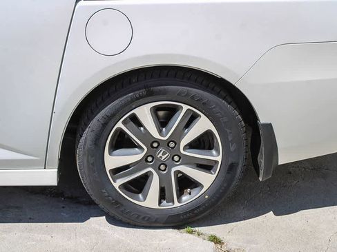 Used 2014 Honda Odyssey Touring image 6