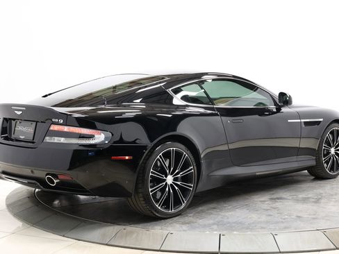 Used 2015 Aston Martin DB9 Carbon Edition Coupe 2D image 4
