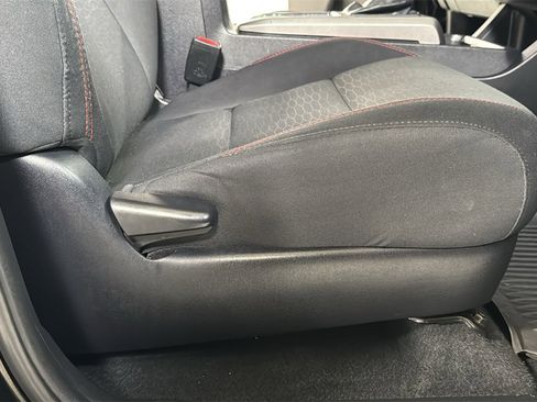 Certified 2017 Toyota Tacoma SR5 image 20