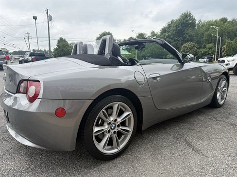Used 2005 BMW Z4 3.0i RWD image 16