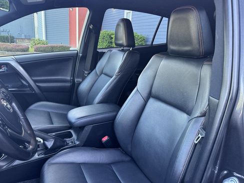 Used 2017 Toyota RAV4 SE AWD/4WD image 15