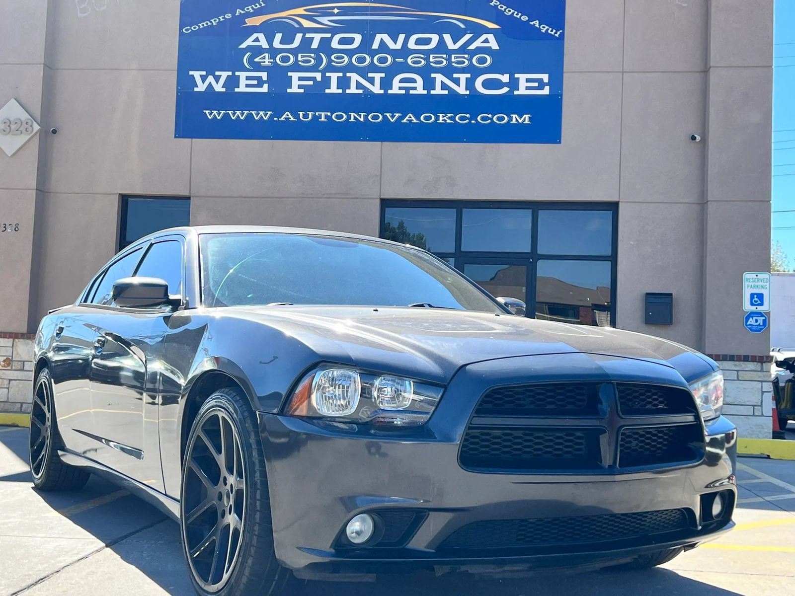 Used 2014 Dodge Charger SXT Plus RWD image 1