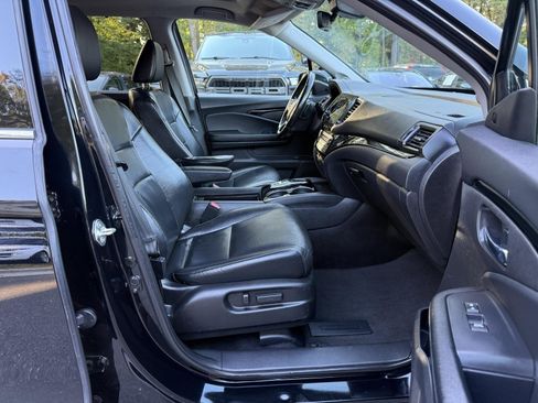 Used 2019 Honda Pilot Touring image 22