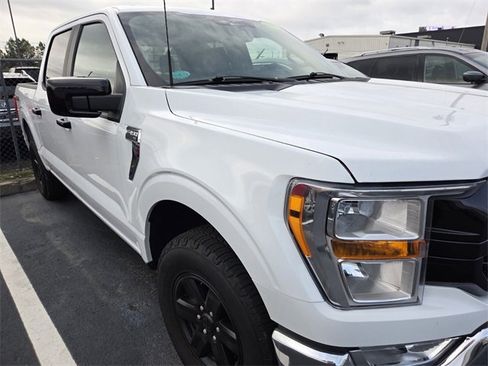 Used 2022 Ford F150 XLT w/ Trailer Tow Package image 5