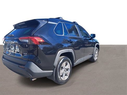 Used 2023 Toyota RAV4 XLE image 4