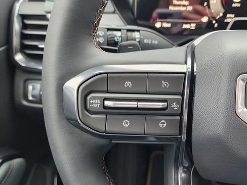 New 2026 GMC Acadia AT4 image 21