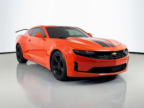 Used 2020 Chevrolet Camaro LT RWD image 3
