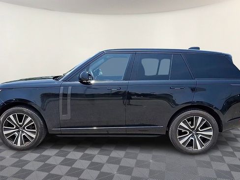 Certified 2023 Land Rover Range Rover SE image 5