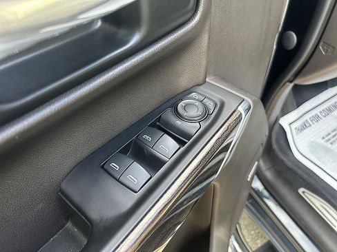 Used 2019 Chevrolet Silverado 1500 RST AWD/4WD image 10