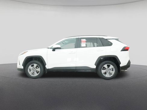 New 2025 Toyota RAV4 XLE FWD image 19