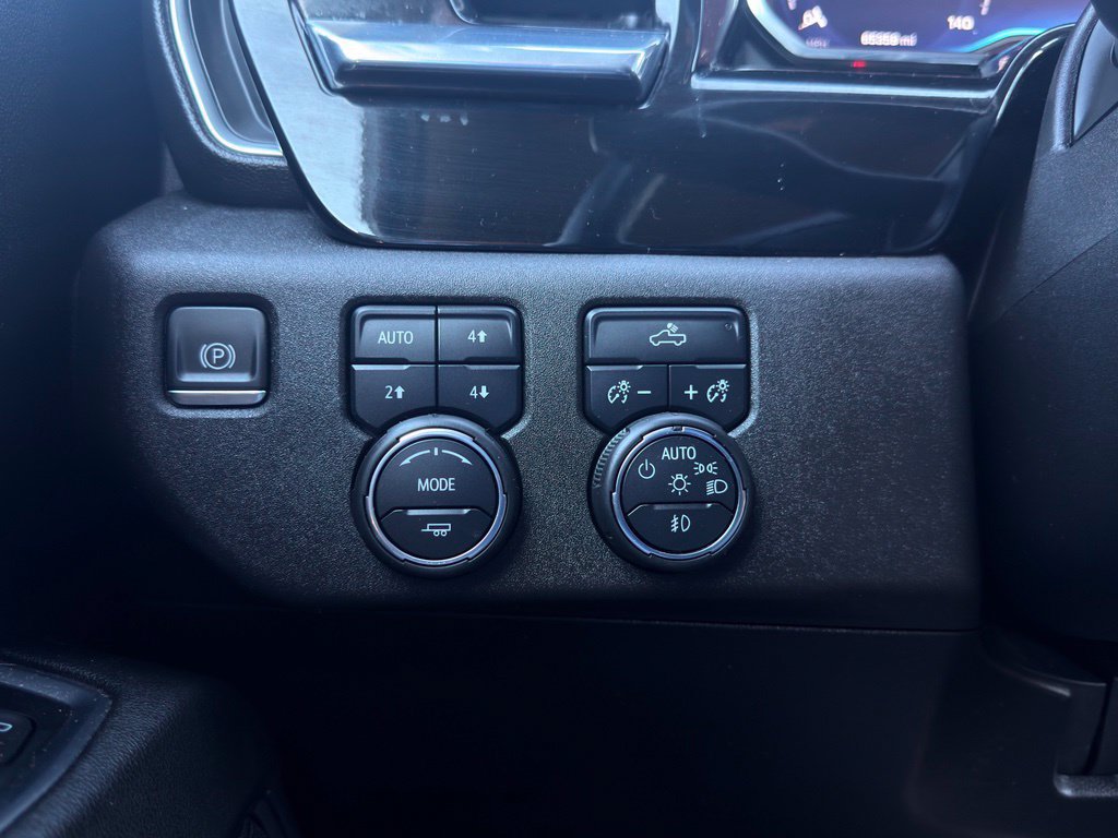 Used 2024 Chevrolet Silverado 1500 RST w/ Z71 Off-Road Package AWD/4WD image 10