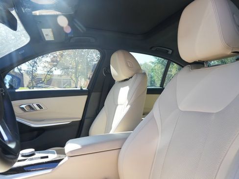 Used 2023 BMW 330i Sedan w/ Premium Package RWD image 10