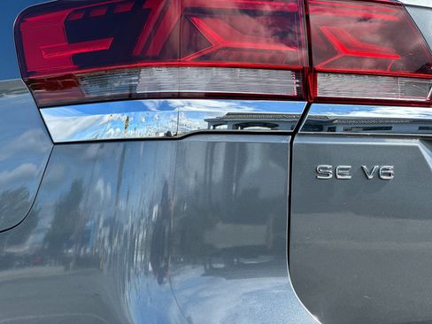 Used 2021 Volkswagen Atlas SE image 26