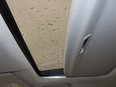 Used 2017 Honda Civic EX-L image 40