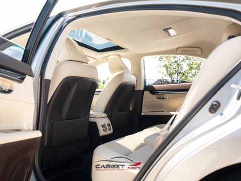 Used 2016 Lexus ES 350 w/ Accessory Package image 17