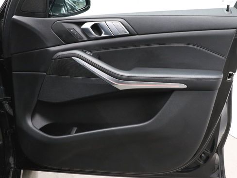 Used 2022 BMW X7 xDrive40i w/ Premium Package image 19