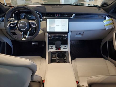 New 2026 Jaguar F-PACE SVR image 25