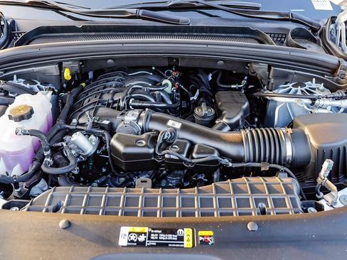 New 2025 Jeep Grand Cherokee Altitude image 28