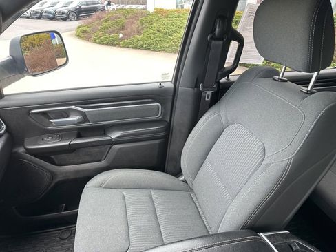 Used 2022 RAM 1500 Big Horn AWD/4WD image 38