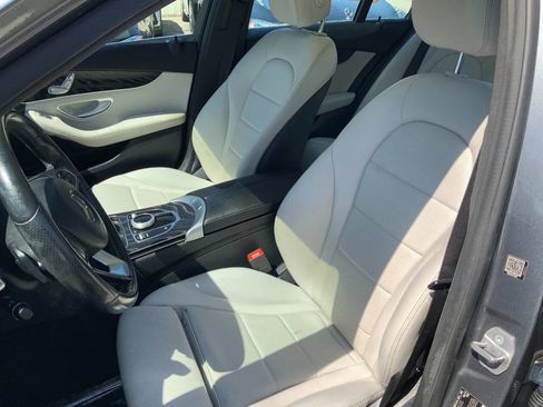 Used 2017 Mercedes-Benz C 300 Sedan image 18