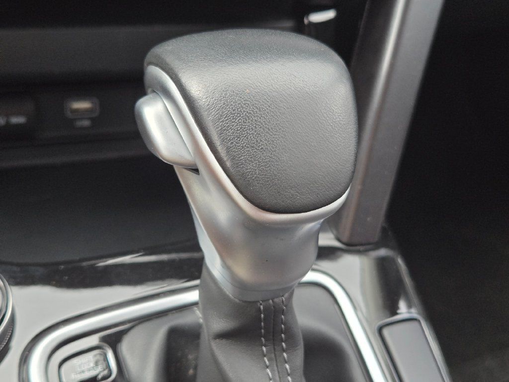 Certified 2025 Kia Seltos S FWD image 27
