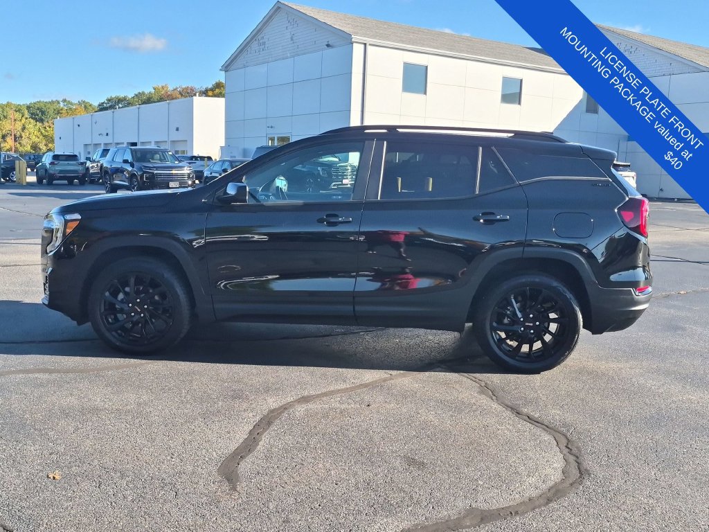 Used 2023 GMC Terrain SLE w/ Driver Convenience Package AWD/4WD image 8