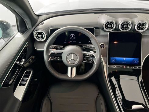 Certified 2025 Mercedes-Benz GLC 300 4MATIC image 20