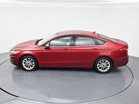 Used 2019 Ford Fusion SE FWD image 40