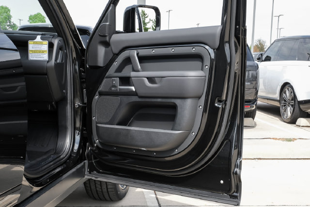 New 2026 Land Rover Defender 110 X AWD/4WD image 50