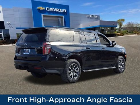Used 2024 Chevrolet Suburban Z71 image 25