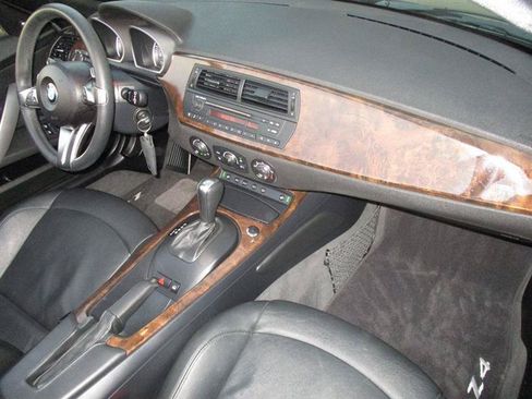 Used 2007 BMW Z4 3.0i RWD image 27