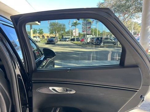 Used 2024 Genesis GV70 2.5T w/ Sport Prestige Package image 31