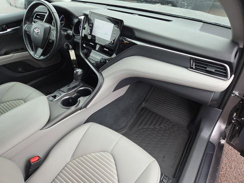 Certified 2023 Toyota Camry SE image 18